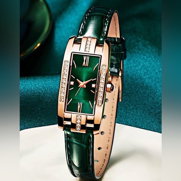 Passion Red Vintage Rhinestone Accents and Square watch - Picture 3 of 3